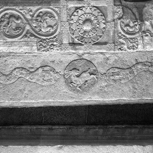 Hampi -Abstract Celling Pattern at Mandapa. 1th Century (with Frame)