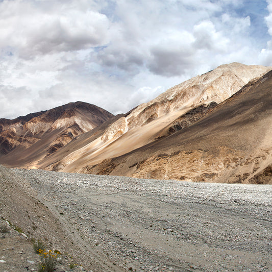 Ladakh - Khardungla Peaks (with Frame)