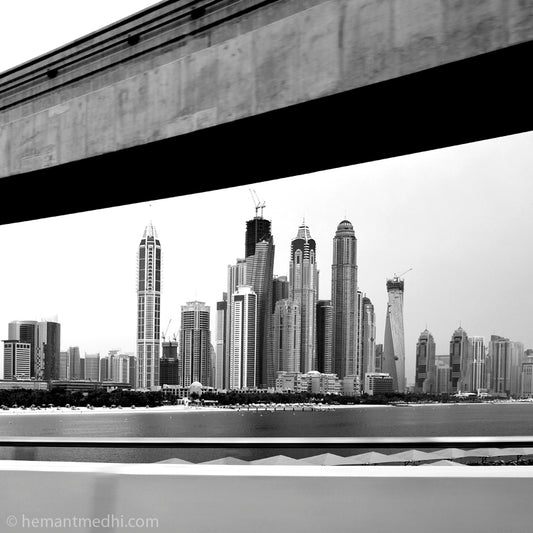 Dubai - Abu Dhabi - Skyline (with Frame)