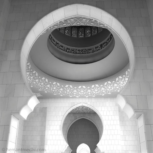 Dubai - Abu Dhabi - Sheikh Zayed Mosque (with Frame)